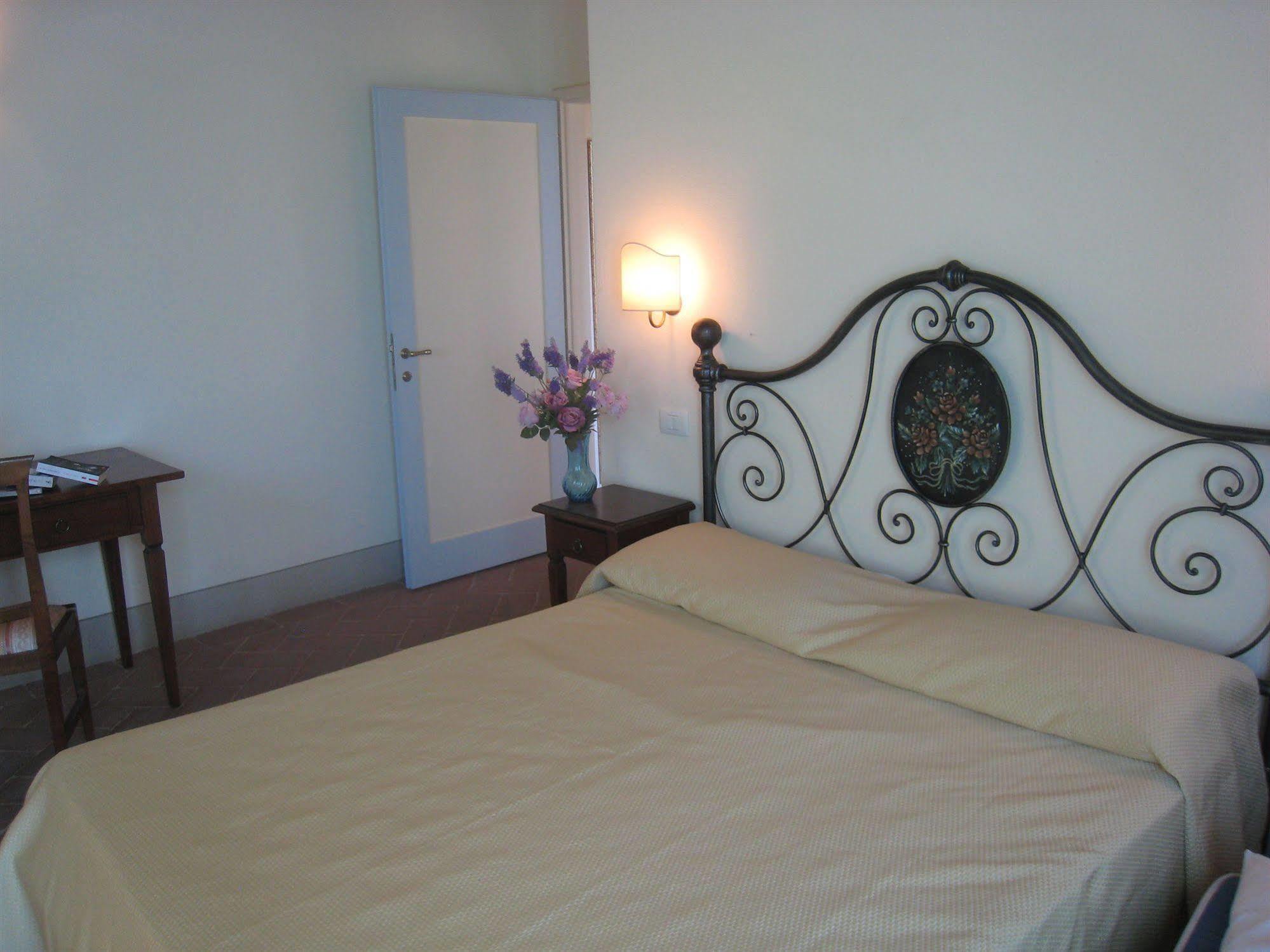 Bed and Breakfast Seven Кортона Экстерьер фото